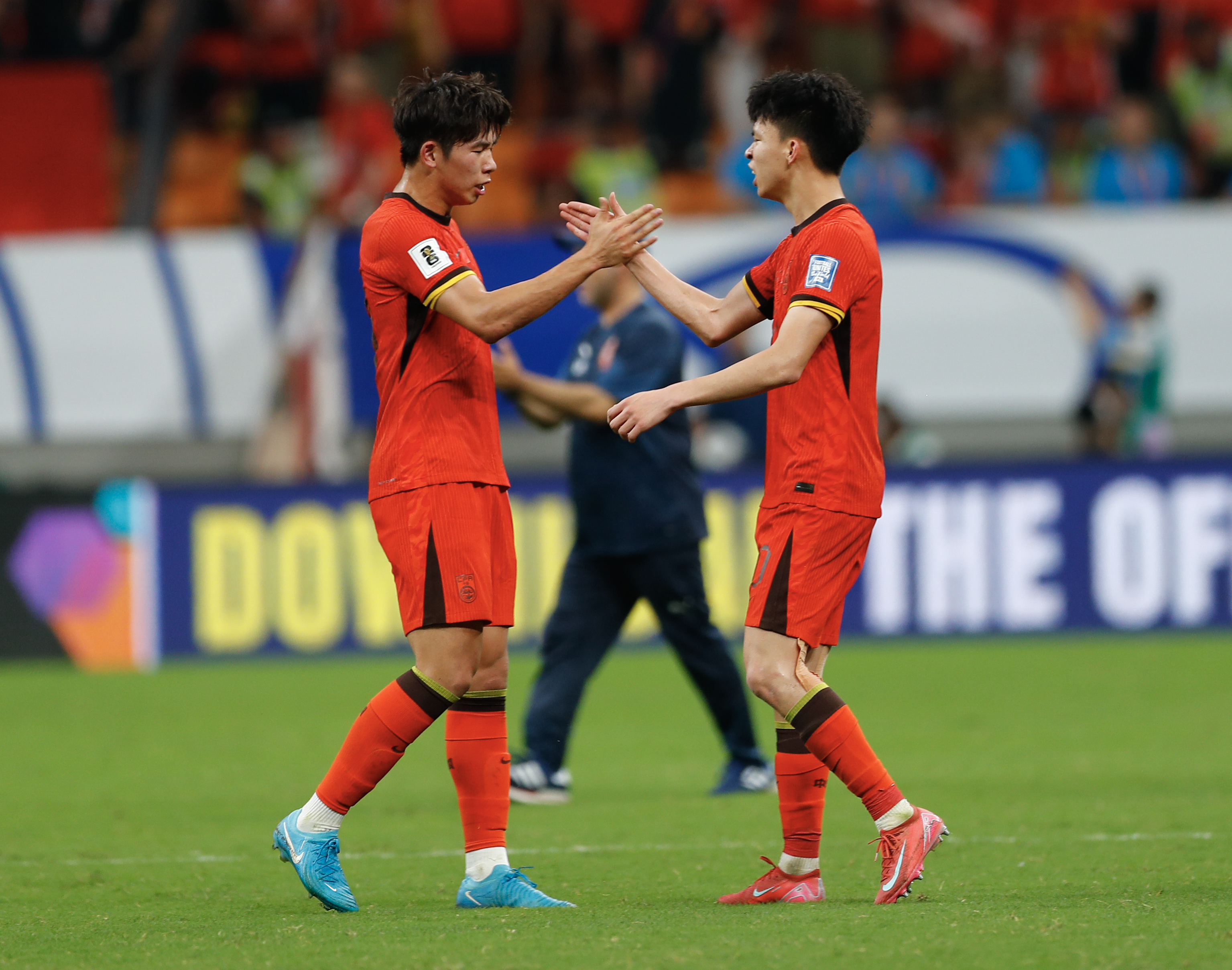 国内足球赛事中一场备受期待的对决即将展开