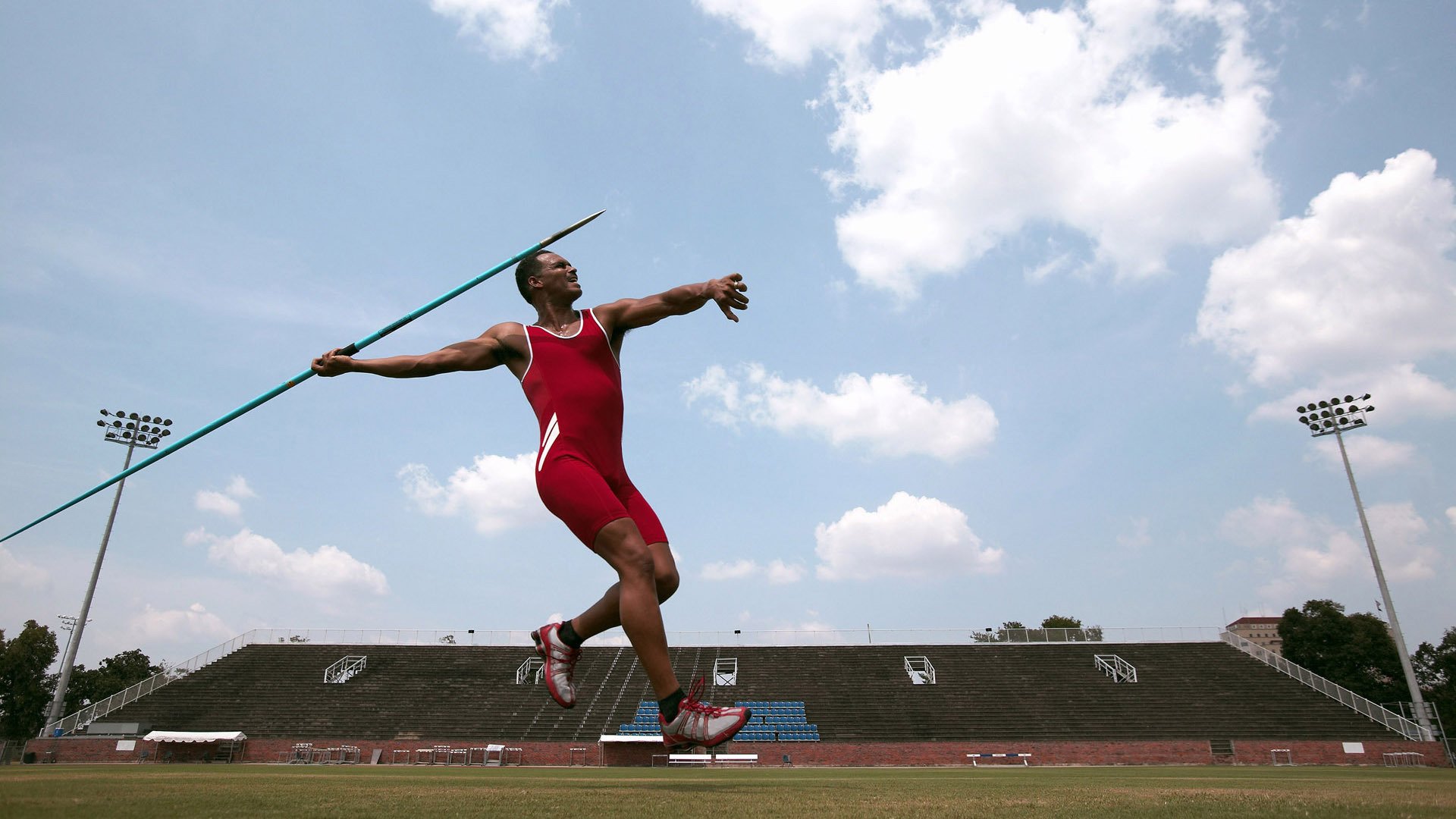 霍勒迪用实力证明自己，篮网火力压制北京队
